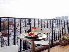Hi, I'm Cecile!<br />I am going on holidays at the end of February and I would l Paris, France Room in sunny apartment close to the Eiffel Tower. Private room in rental unit vacation rental 19619033