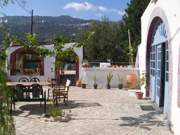Sea + City + Culture<br /><br />- 100 m to the beach<br />- 13 km to Heraklion<b Palaiokastro, Greece Gabriellas Garden - Cretan Style Private room in bed and breakfast vacation rental 19744662