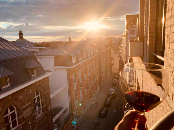 Profitez d’un élégant logement bien situé au quartier de Sablon à 5 min à pieds   Superbe appartement proche  des lieux touristiques Entire rental unit vacation rental 51224984
