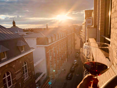 Profitez d’un élégant logement bien situé au quartier de Sablon à 5 min à pieds   Superbe appartement proche  des lieux touristiques Entire rental unit vacation rental 51224984