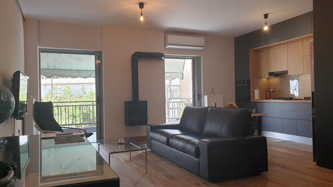 A fresh new renovated apartment in a friendly, quiet neighbourhood! A bedroom wi Athens, Greece Christos' place at the best location in Athens! Entire condo vacation rental 48827543