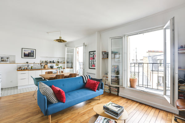 A sunny and cosy 2 room apartment with a nice balcony. In Pyrénées, near Bellevi Paris, France Cozy flat trendy hood near Belleville Entire rental unit vacation rental 20614280