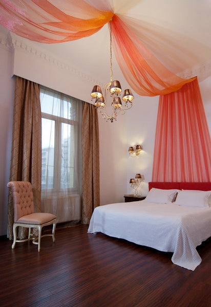 High ceilinged rooms disposing wooden floors and original paintings and comforta GR Deluxe Double Room Private room in bed and breakfast vacation rental 21208258