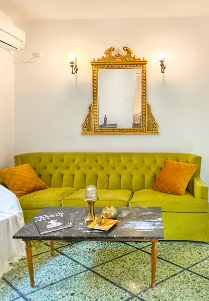 NEW stylish and antique-posh 2BR apt in the heart of the classiest Kolonaki.<br  Athens, Greece NEW! Classy 2bd+patio in the posh area of Athens! Entire rental unit vacation rental 52218112
