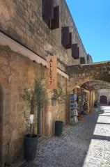 Grand House, 5 Bedrooms, City View, - (12 persons) 170 m²<br /><br />New spaciou Greece Alley7, Five Bedroom House, Old Town Entire home vacation rental 31047959
