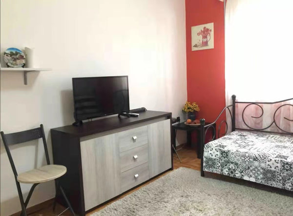 The apartment is well equipped, clean，comfortable. New interior decoration.near  GR Bright suit near Panathenaic Stadium、metro、Hilton Entire condo vacation rental 53508156
