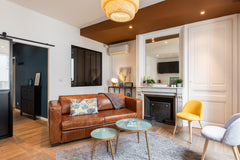 This apartment will charm you with its cozy atmosphere: modern decoration, very  Lyon, France Dify Dauphiné - Part Dieu Entire rental unit vacation rental 35665390