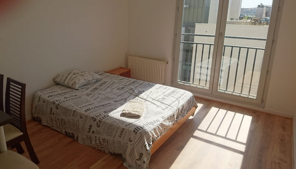 Bonjour,<br /><br />Vous dormirez dans une chambre privée avec lit double (draps Lyon, France Chambre calme Lyon Jean Macé Private room in rental unit vacation rental 27119160