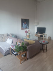 Logement charmant et très calme face au Quai de Saône situé à 10/15 minutes à pi  Studio calme à 10 minutes des terreaux. Entire rental unit vacation rental 53490472