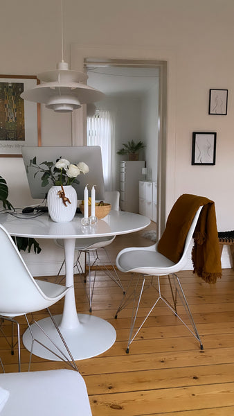 Nyd københavn i denne centralt beliggende bolig.  Skøn central lys lejlighed med gratis parkering. Entire rental unit vacation rental 633766272350162227