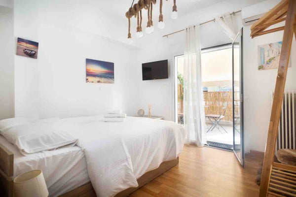 The studio is at the 4th floor and it's 50 square meters. Inside the room is loc Athens, Greece Relaxing small studio near to Acropolis 7 Entire condo vacation rental 596719514901672947