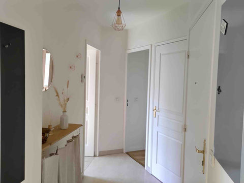 Appartement spacieux et lumineux situé à deux pas de la station de métro saxe ga Lyon, France Appartement chaleureux au cœur de Lyon Entire rental unit vacation rental 568048004822203233