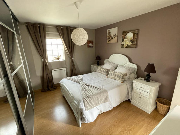 A 5 minutes en voiture ou 10 min en transport de Bordeaux. Dans un quartier calm Floirac, France Chambre proche Bordeaux - 1/5 Private room in home vacation rental 16907361