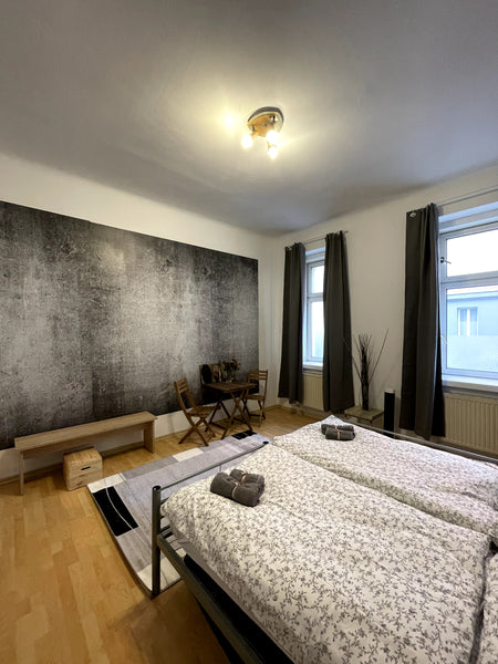 Keep it simple at this peaceful and centrally-located place. Located a couple of  Cozy Studio Apartment (Herzgasse) Entire rental unit vacation rental 696893726557024825