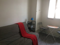 Petit mais fonctionnel, refait a neuf récemment. Mon logement est proche du Sacr Paris, France Petit studio refait à neuf dans immeuble ancien Entire rental unit vacation rental 10421000