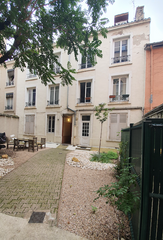 Idéalement situé en plein coeur du 6ème arrondissement de Lyon, à deux pas du mé  Lyon 6ème : Studio au calme, idéalement situé Entire rental unit vacation rental 53521834