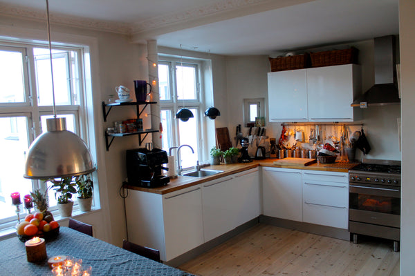 Dejlig, lys Østerbro lejlighed på 3. og 4. sal i to etager med altan. Lejlighede Copenhagen, Denmark Østerbro lejlighed med altan i 2 etager Entire rental unit vacation rental 2964641