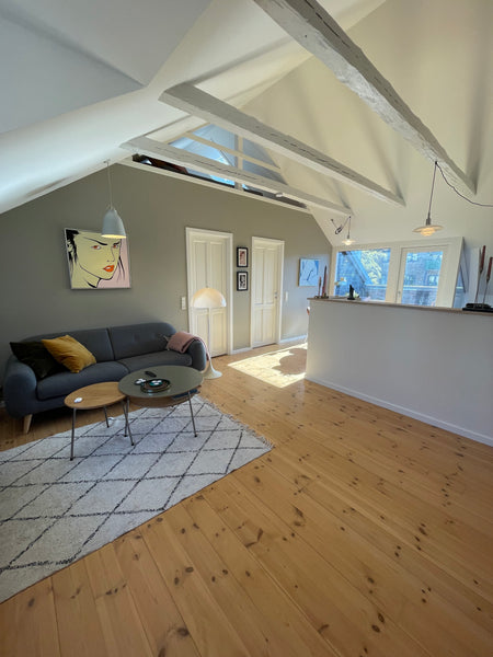 Lejligheden er en unik og charmerende lejlighed centralt på Frederiksberg.<br /> Holte, Denmark Wonderful penthouse apartment with cozy terrasse Entire condo vacation rental 611179654813478793