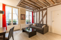 Lovely and modern apartment in the lively heart of St-Germain-des-Prés, rue de B Paris, France Lovely apt, St-Germain des Prés Entire rental unit vacation rental 3945316