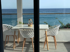 Ihr liebt die Ruhe direkt am Strand? Und möchtet an einem ganz besonderen und ma Crete, Greece Zorbas Apt. 1 – am Strand von Lentas Entire rental unit vacation rental 35017229
