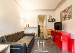 Charming apartment at the foot of Montmartre, south oriented. <br />Completely r Paris, France 2-room apartment Montmartre /18ème Entire rental unit vacation rental 7121570