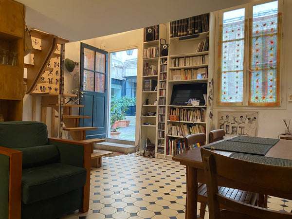 Petite maisonnette de charme au rez de chaussée d'une cour typiquement parisienn Paris, France Îlot bohème au coeur de Saint-Germain-des-Prés Entire home vacation rental 5849298