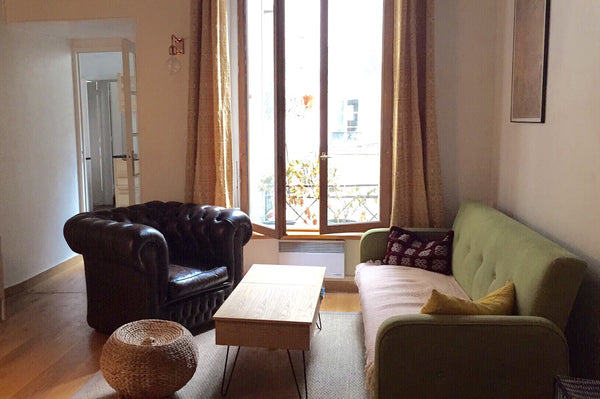 Very beautiful and French typical style flat (50m²) with exposed beams and parqu Paris, France Very beautiful and typical French style flat Entire rental unit vacation rental 19558255