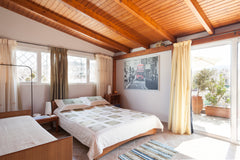 We offer the 6th floor of our sunny mezzanine, 40m with its own front door.<br / Athens, Attica, Greece Sunny appartment near Athens centre Entire rental unit vacation rental 5765659