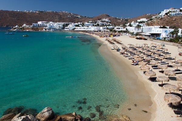 Mina Studios is between Platis Yialos (1 minute walk) and Psarou (3 minutes walk Greece Mina Studios Apartment Nr 211 Platis Yialos Beach Room in aparthotel vacation rental 27522984
