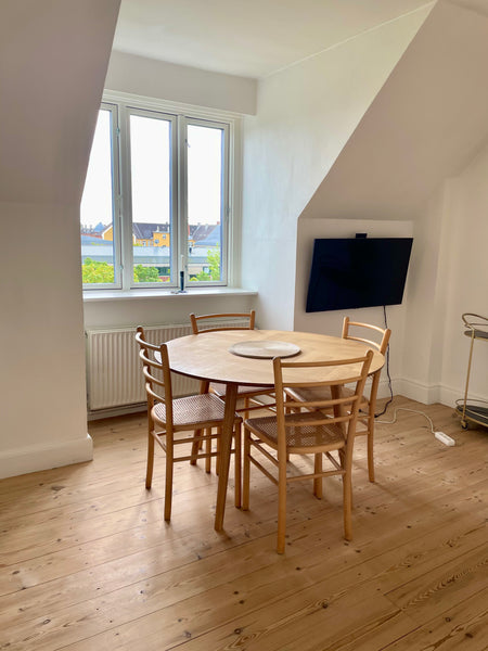 Nice apartment in the middle of Vesterbro area of Copenhagen. Fully equipped kit Barcelona, Spain Apartment in the middle of Vesterbro, Copenhagen Entire condo vacation rental 50986141