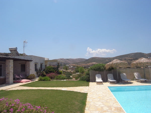 Great villa for families, near Naoussa (600 m), 15 minute walk to the picturesqu Paros, Greece Villa with priv. pool, Naoussa Entire villa vacation rental 2947764