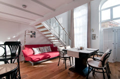 Das Haus in dem sich das Apartment befindet, liegt in einer verkehrsberuhigten S Lower Austria, Austria Gründerzeithaus, Stadtpark und Citynah Entire condo vacation rental 44486122