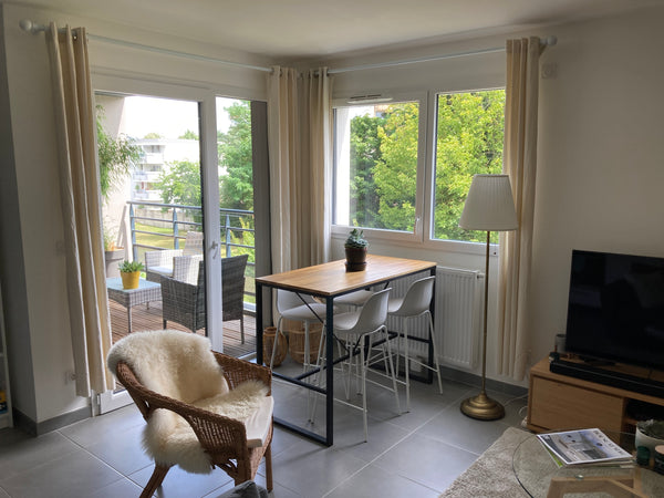 Charmant T2 de 43m2 au 2ème étage avec ascenseur dans résidence de standing réce Bordeaux, France Charmant T2 avec loggia au Bouscat Entire condo vacation rental 48434678