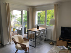 Charmant T2 de 43m2 au 2ème étage avec ascenseur dans résidence de standing réce Bordeaux, France Charmant T2 avec loggia au Bouscat Entire condo vacation rental 48434678