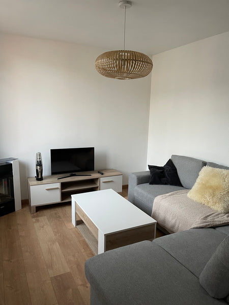 Petite maison de ville rénovée de 35m2, calme et paisible. Proche du centre de b  Agréable petite maison de ville, proche bordeaux Entire townhouse vacation rental 564357492622397340