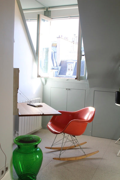 In a beatifull building red carpet very confortable independant studio at the 6t Paris, France Near Etoile studio for one person Entire rental unit vacation rental 11450917