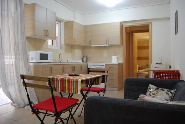 Cute, cozy, and convenient in Central Athens! This charming, modern apartment wi GB GTD31701 - Comfy Apartment Entire condo vacation rental 53304237