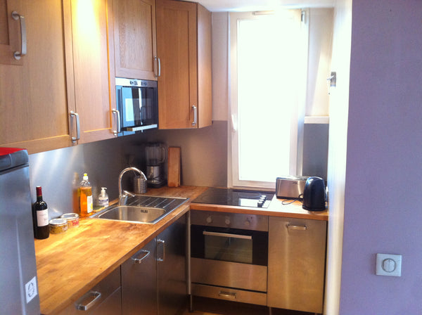 Charming studio 10-15 minutes walk from MontmartreWonderful view on Sacré Coeur Paris, France Charming studio - Montmartre Entire rental unit vacation rental 9340182