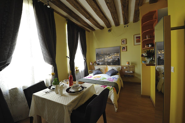 Located in a private residence in the heart of Paris nearby many museums, shops  Paris, France Gorgeous Apartment in the Haut-Marais! Entire rental unit vacation rental 21581129