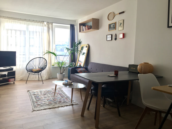 Situé au 5ème étage avec ascenseur, l'appartement de 53m2 est très lumineux  et  Paris, France modern & cosy flat F2 Entire rental unit vacation rental 6485683
