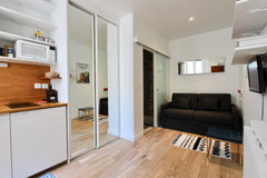 NEWLY RENOVATED IN AUGUST 2020!<br />This studio of 15 square meters is located  Paris, France Superb studio Montorgueuil For pro/students only Entire rental unit vacation rental 9727006