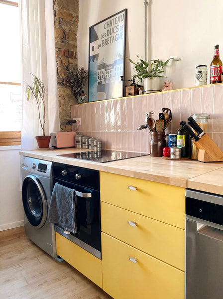 Nous sommes ravis de pouvoir vous accueillir dans notre appartement en plein cœu Lyon, France Lyon : appartement canut en plein centre Entire rental unit vacation rental 608343938461255355