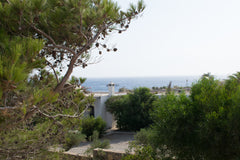If what you are looking for in your vacation is the sun and the sea, then this a  Lazaros & Pagona Houses 2 Earthen home vacation rental 539100138817861509
