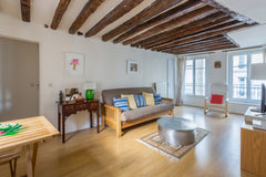 My 45m2 one bedroom flat is situated in one of the best areas of Paris! There ar Hong Kong Beautiful one bedroom apartment in the Marais Entire rental unit vacation rental 16283107