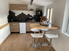 Micro-maison indépendante de plein pied  (30m2) au cœur du quartier Monplaisir l Lyon, France Micro maison /jardin /terrain de pétanque /parking Tiny home vacation rental 50563051