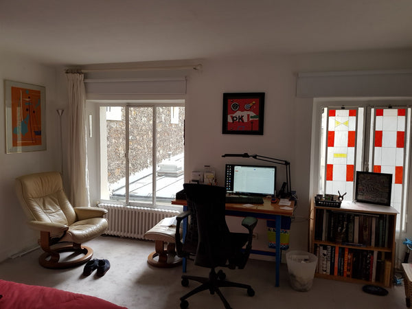 Nice room with en suite shower, Nespresso machine, TV, Internet in a town house. Paris, France Nice Room with shower South Pigalle Private room in home vacation rental 2733181