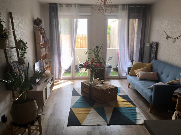 6min en voiture de Bordeaux centre.<br />Appartement T2, situé à Bègles dans une France T2 résidence sécurisée, piscine Bègles / Bordeaux Entire condo vacation rental 37038064