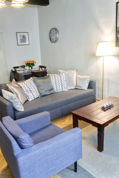 Our HUGE and cozy apartment is literally in the CENTER OF PRAGUE. Walking around Hlavní město Praha, Czechia 2.05.SUPERB historical location,HUGE apartment Entire rental unit vacation rental 33574826