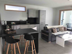 L'appartement est situé face au parc Blandan,  au sein d’une résidence récente,  Lyon, France T2 spacieux au cœur du 7ème arrondissement Entire condo vacation rental 746393287545741451