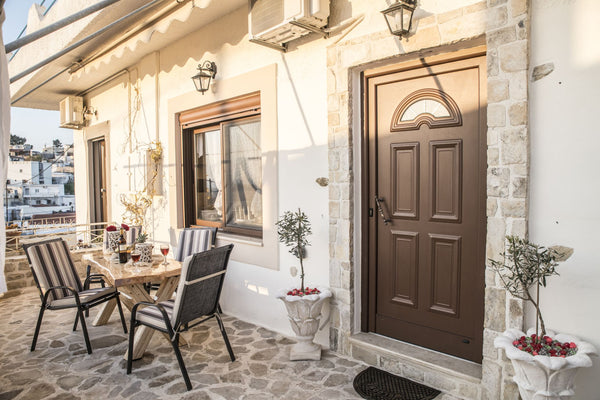 Kleopatra apartment is set in a low-key neighborhood, steps away from the villag  Kleopatra Apartment Entire home vacation rental 33566194